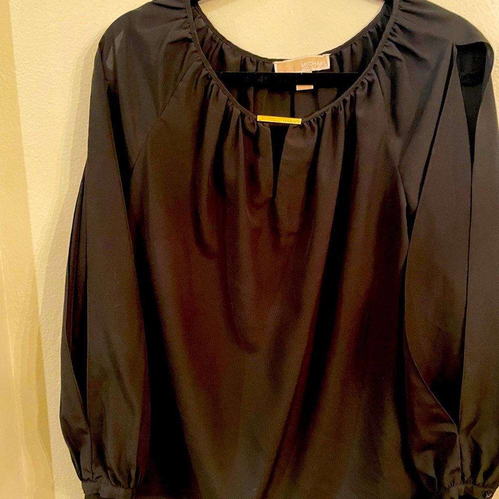 Michael Kors open arm blouse